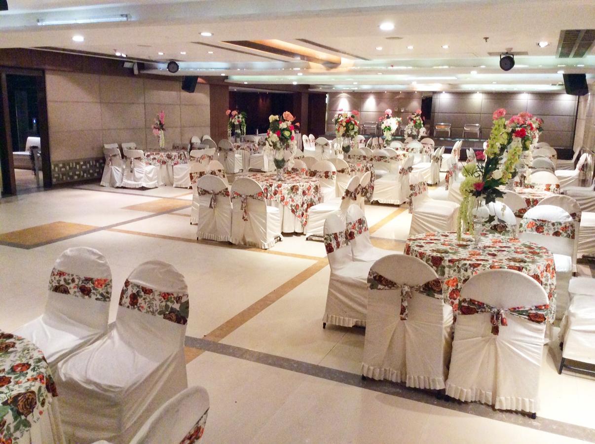 Hotel Gk International Chandigarh Exterior photo